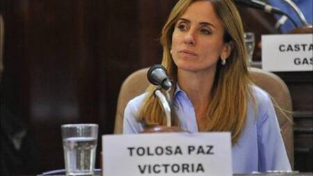 Victoria Tolosa Paz