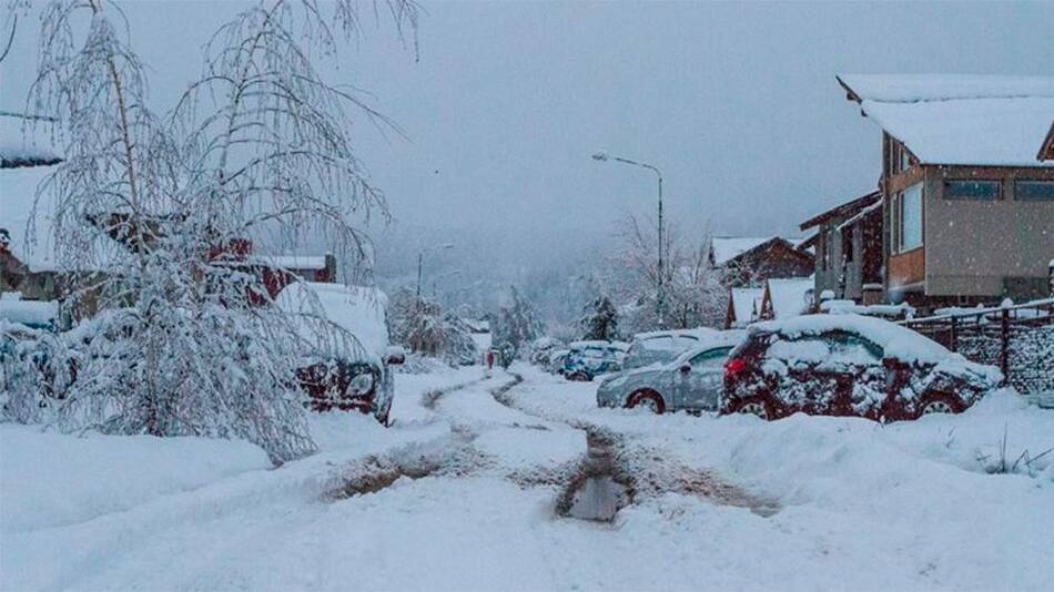 Temporal de nieve en Villa La Angostura