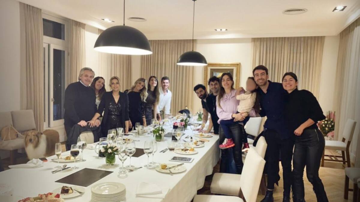 Olivos Gate, Fiesta en Quinta de Olivos, NA