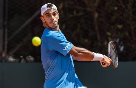 Francisco Cerúndolo en la Copa Davis. Foto: @AATenis.