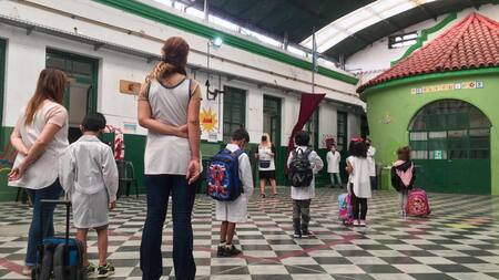 Clases, escuela, alumnos, docentes, coronavirus, protocolo, NA