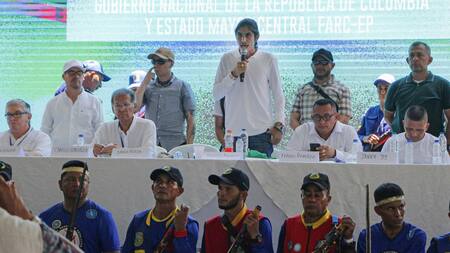 El Gobierno colombiano y el Estado Mayor Central instalarán los diálogos de paz. Foto: EFE