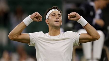 Tomás Etcheverry en Wimbledon. Foto: REUTERS.