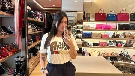 Wanda Nara y su colección de carteras. Foto: NA.