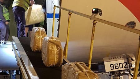 Narcovalijas - Embajada