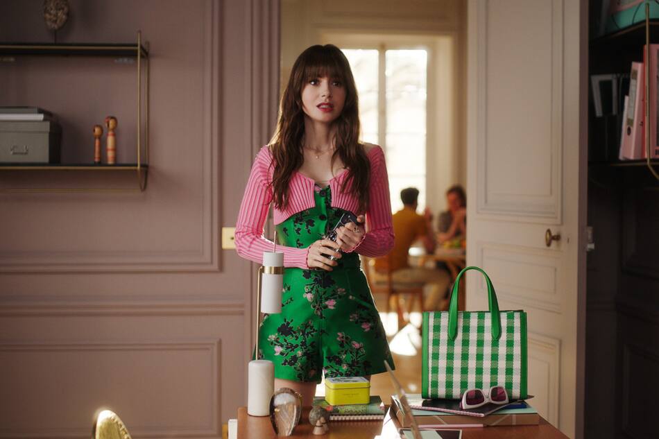 "Emily en París". Foto: Netflix.