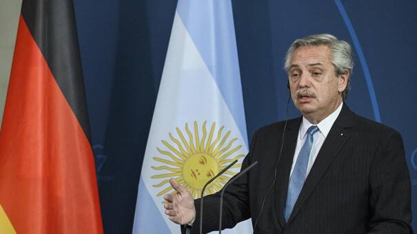 El puñetazo de Alberto Fernández para evitar el knock out