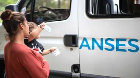 Aguinaldo, AUH y refuerzos: todo lo que confirmó ANSES para el cierre del año. Foto: ANSES.
