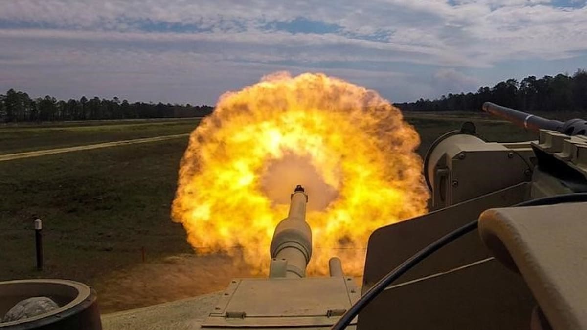 Guerra Rusia-Ucrania; tanques de guerra. Foto: Reuters.