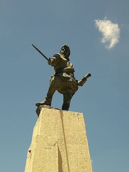 Monumento a Francisco de Aguirre