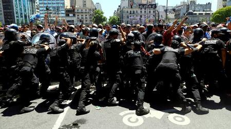 Incidentes en la despedida de Maradona, Reuters.