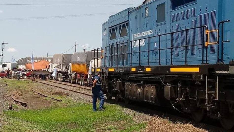 Corte de vías de tren por parte de camioneros