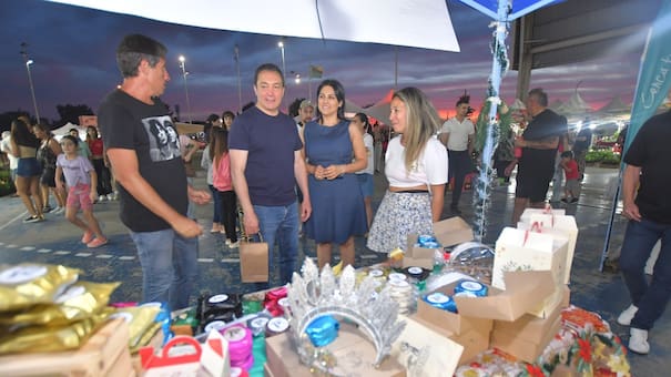 Segunda jornada de la Expo Emprendedores: compras navideñas, espectáculos y entretenimiento para las familias
