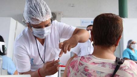 Por el aumento de casos, se adelantó el inicio de la vacunación antigripal