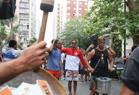 Marcha de guardavidas en Mar del Plata