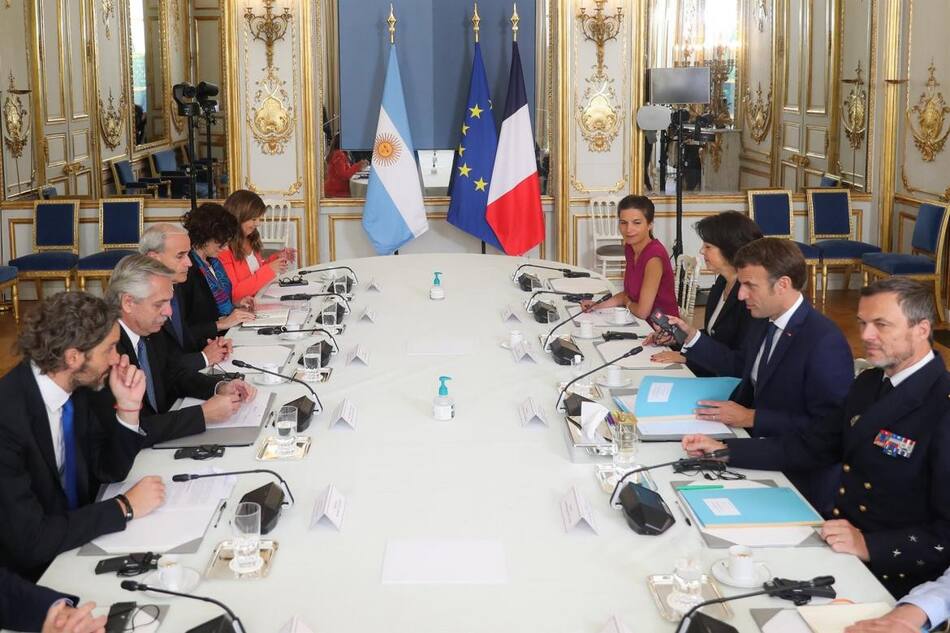 Alberto Fernández se reunió con Emmanuel Macron. Foto: EFE.