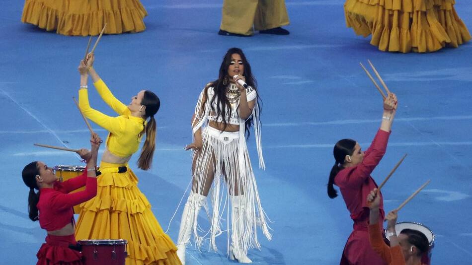 Show Camila Cabello, final de Champions League. Foto: Reuters.