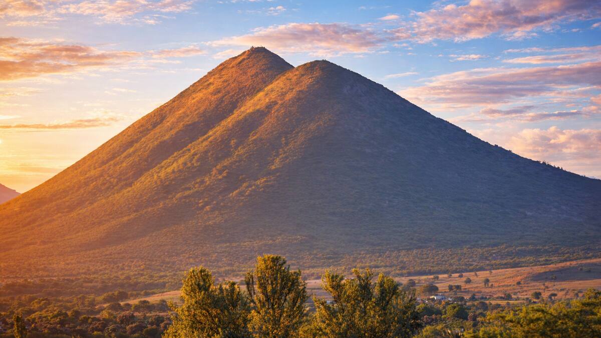 El pueblito desconocido rodeado de volcanes y ríos que es ideal para jubilados.