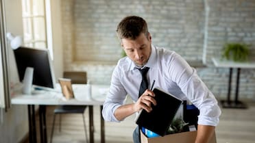 Menor demanda laboral por el avance de la tecnología: las 5 carreras universitarias que no hay que estudiar en 2026, según la IA