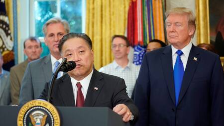 Hock Tan, el CEO mejor pagado del mundo. Foto: Reuters.