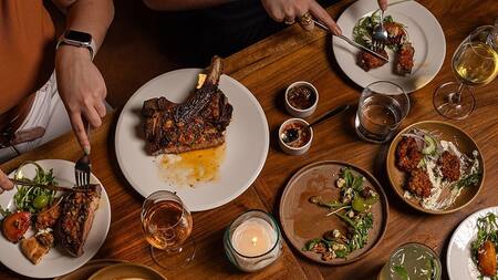 Comidas en Casa Sáenz.