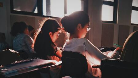 Escuela; clases; alumnos; colegio.