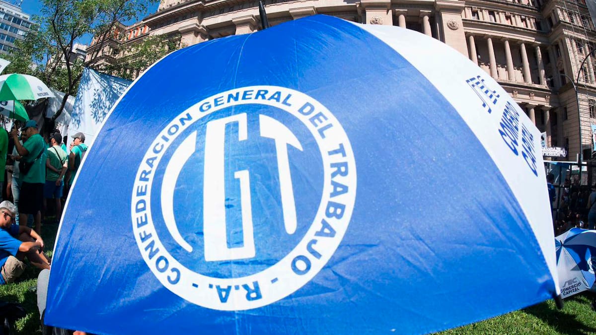 La CGT se divide en un bloque dialoguista y otro combativo frente al 1° de mayo.