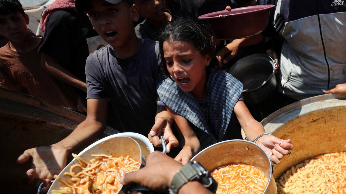 Hambruna en la Franja de Gaza. Foto: Reuters/Mahmoud Issa