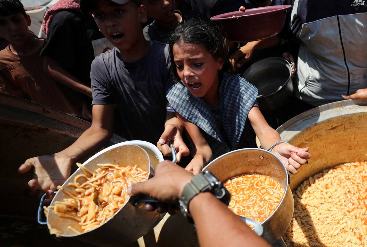 Hambruna en la Franja de Gaza. Foto: Reuters/Mahmoud Issa