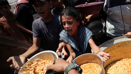 Hambruna en la Franja de Gaza. Foto: Reuters/Mahmoud Issa