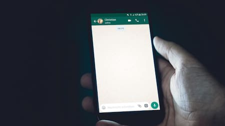 WhatsApp permitirá que las conversaciones se borren en cuestión de horas.