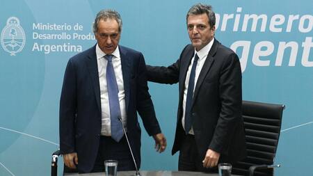 Sergio Massa, se reunió con Daniel Scioli en la sede del ministerio de desarrollo productivo. Foto NA