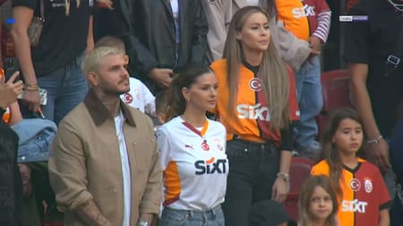 La China Suárez y Mauro Icardi en el Galatasaray con los hijos de la actriz.
