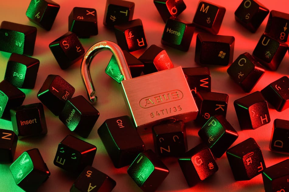 Amazon, Google y Microsoft son algunas de las firmas que apoyan la eliminación de contraseñas. Foto Unsplash.