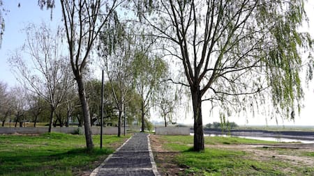 El pueblito perfecto para una escapada tranquila y cercana que combina cultura, paisajes y gastronomía regional