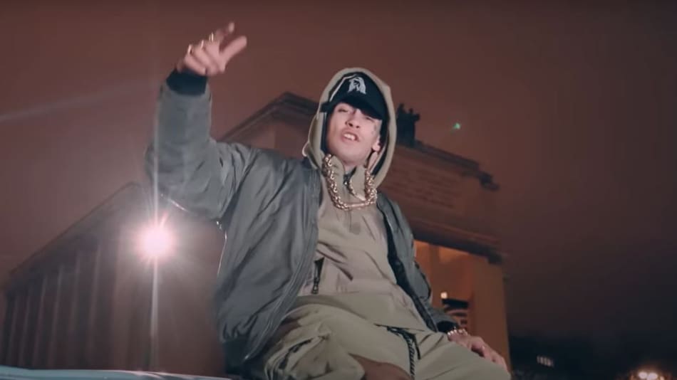 L-Gante en su nuevo videoclip "Rulo Verde". Foto: captura de pantalla.
