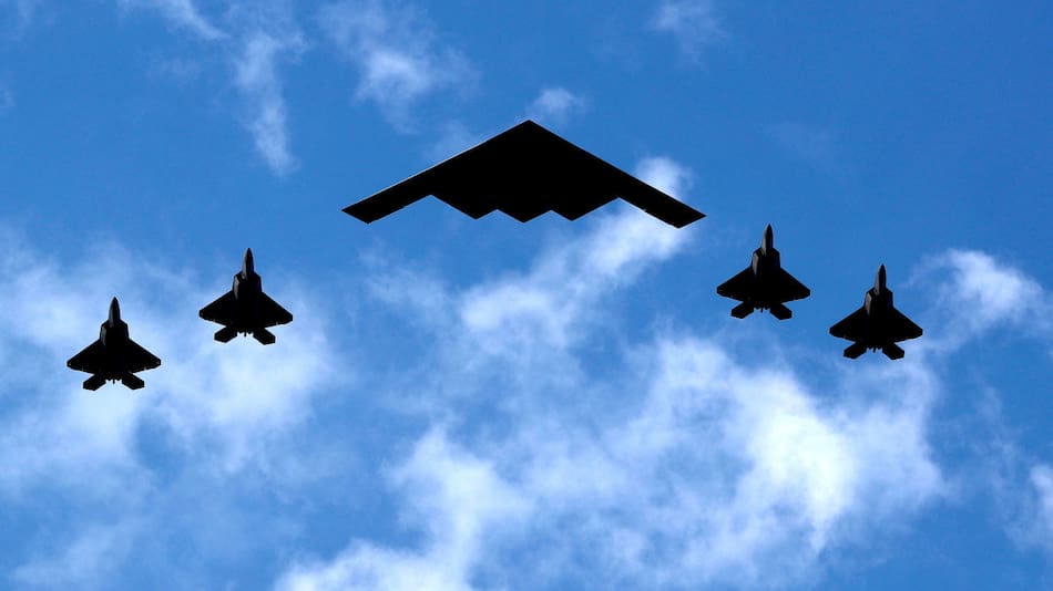Los aviones B-2 Spirit con los que Estados Unidos atacó Irán. Foto: Reuters/Mike Segar