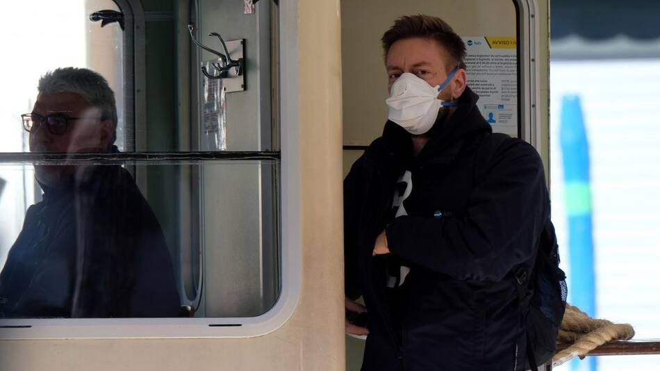 Coronavirus, REUTERS
