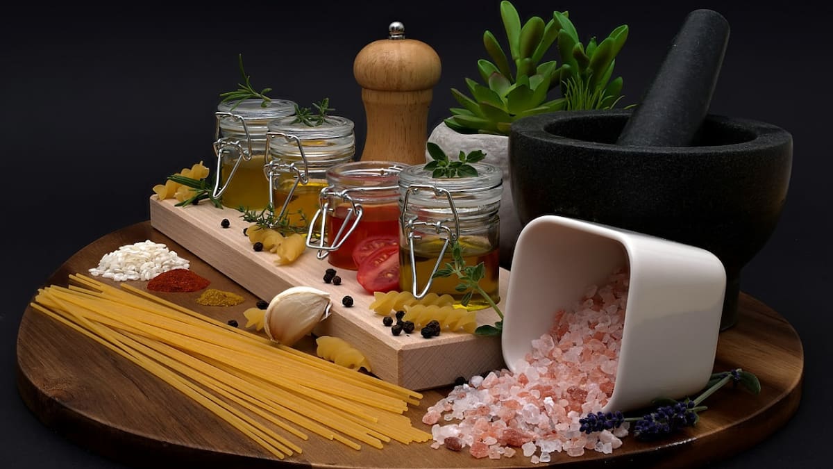 Condimentos; alimentación; gastronomía. Foto: Unsplash.