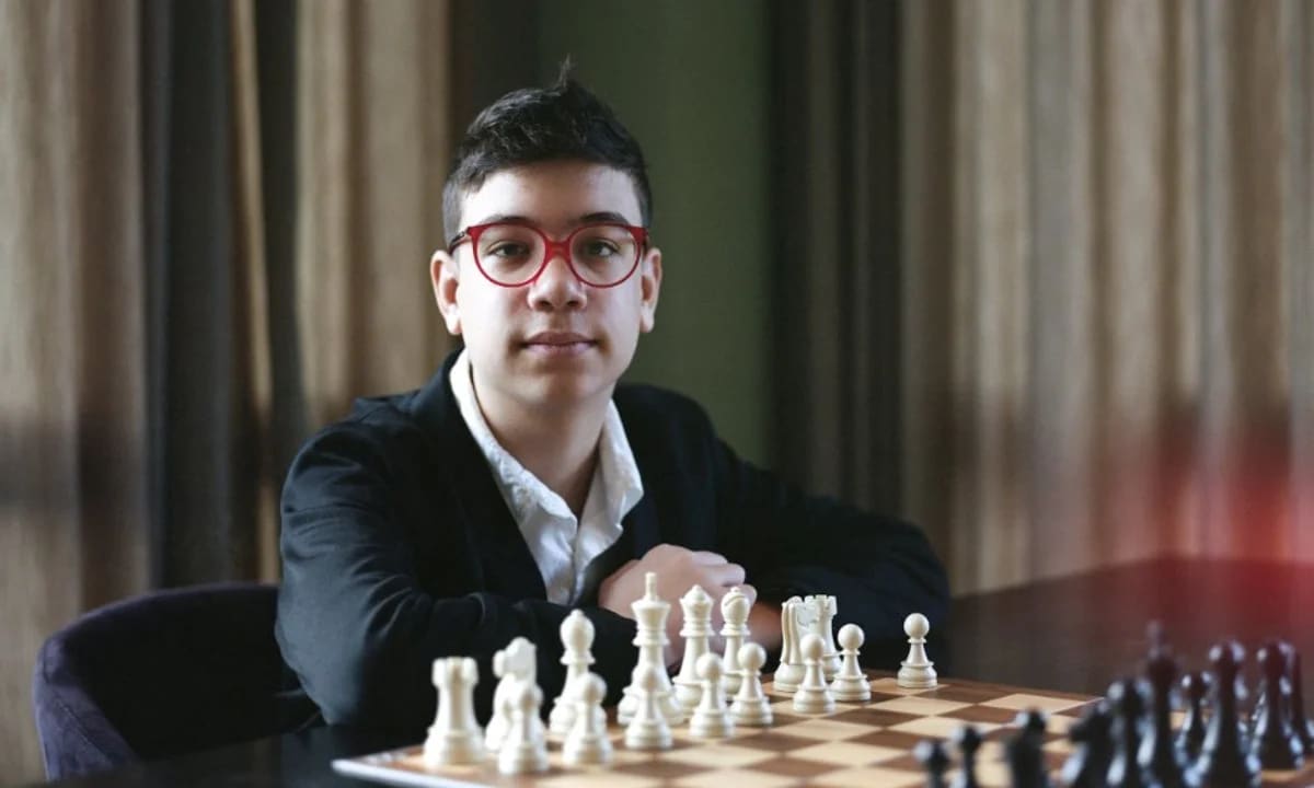 Faustino Oro.