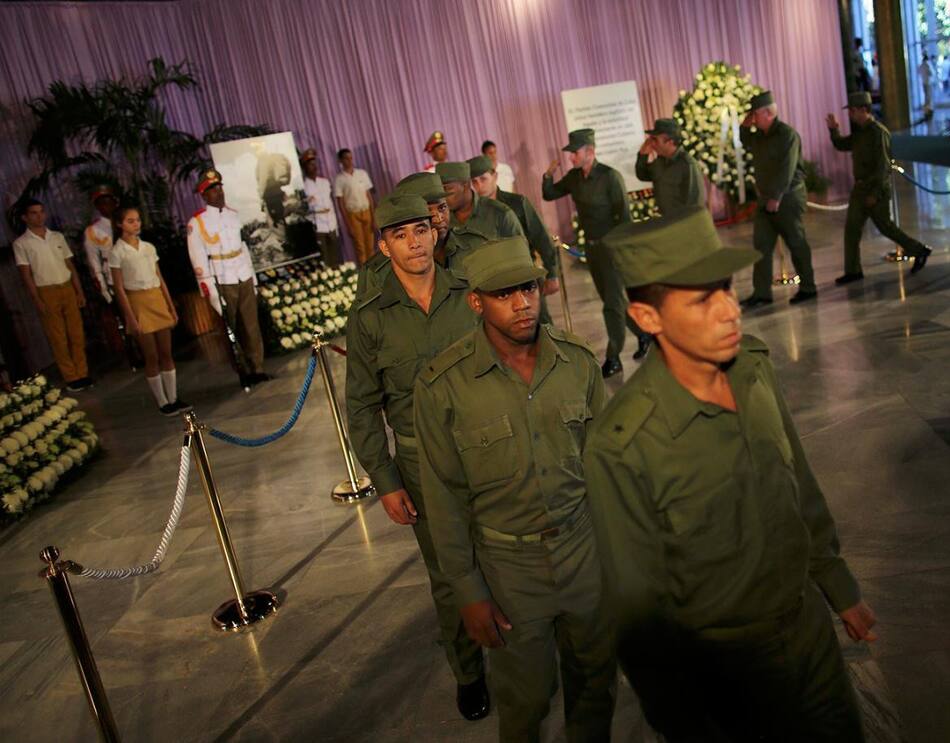 Despiden los restos de Fidel Castro (Reuters)