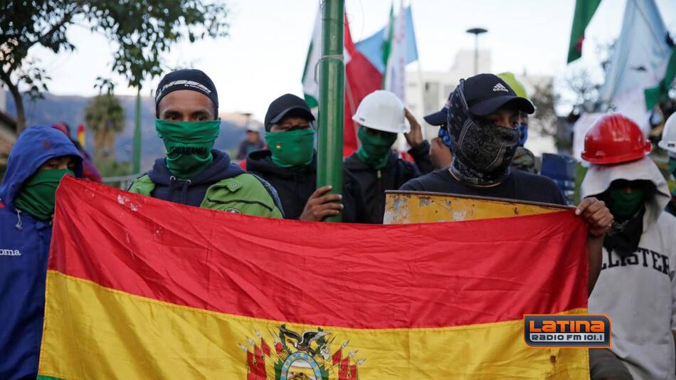 Crisis en Bolivia, Radio Latina. REUTERS