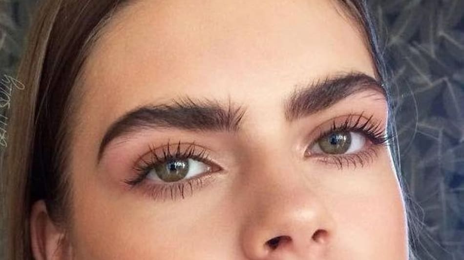 Messy brows, cejas. Foto Pinterest Mujer de 10