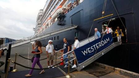 Coronavirus, REUTERS