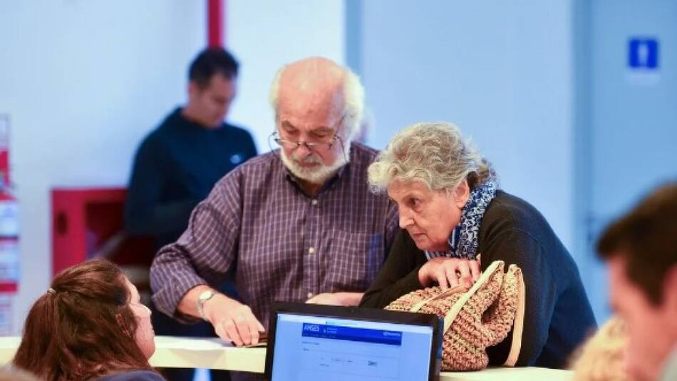 Jubilados y pensionados podrán pedir un nuevo préstamo del BNA. Foto: NA.