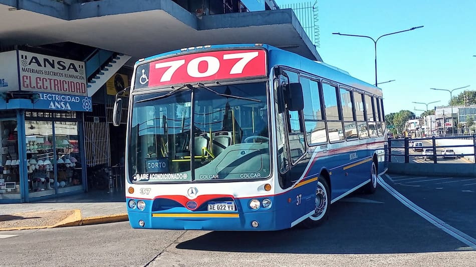 Colectivos de MOGSM. Foto: x CiudaddeBondis.
