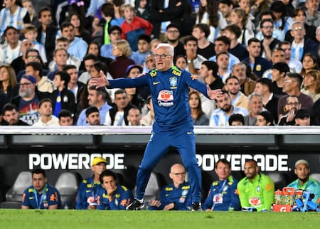 Dorival Junior dejará de ser el entrenador de Brasil. Foto: Reuters/Rodrigo Valle