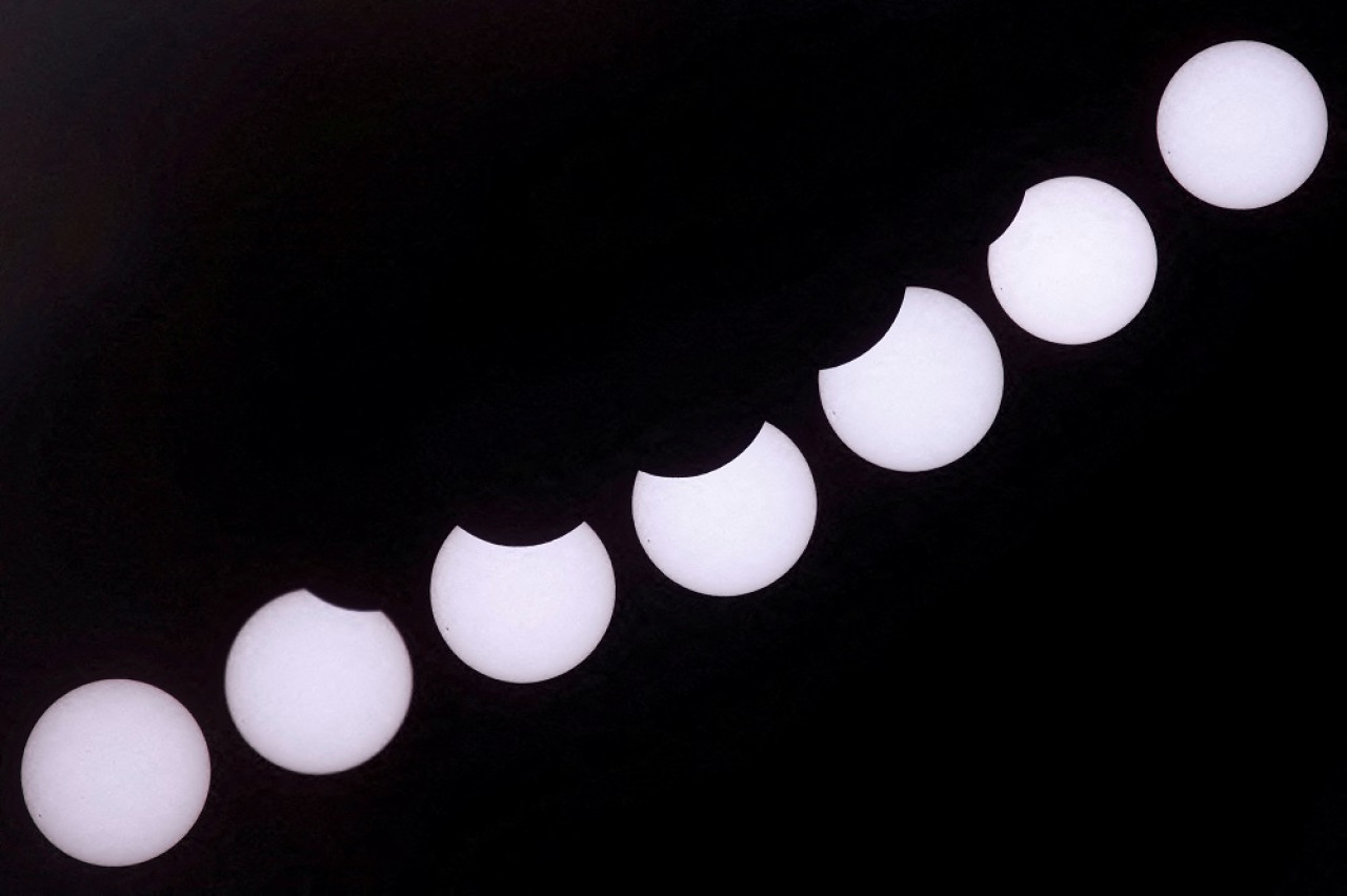 Eclipse solar del 29 de marzo de 2025. Foto: Reuters / Borja Suárez.