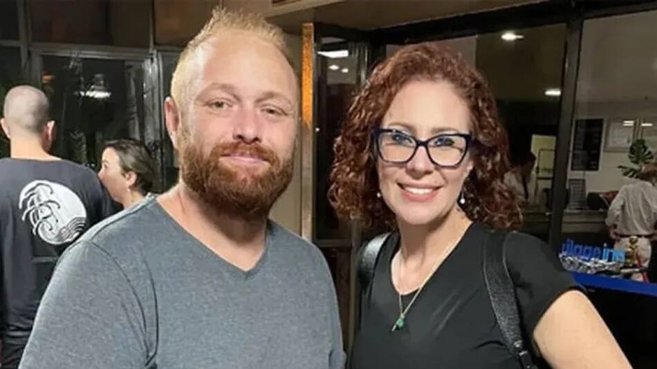 Diputada bolsonarista Carla Zambelli con el hacker Walter Delgatti.