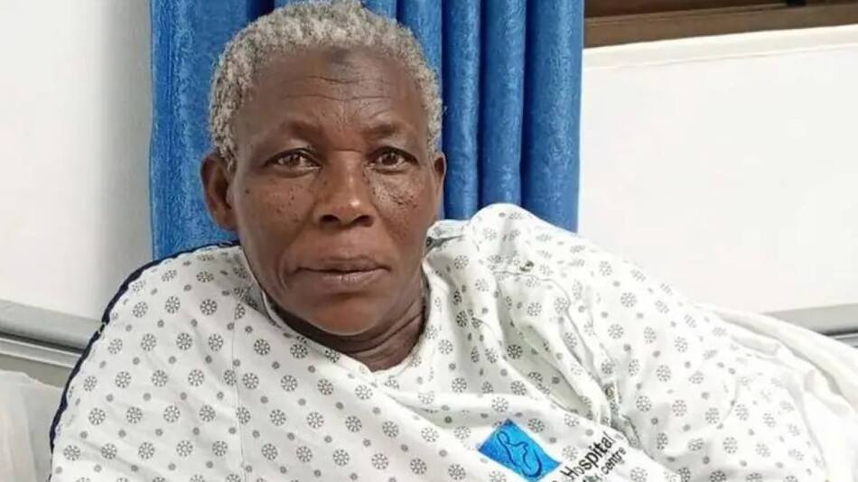 Mujer ugandesa de 70 años que dio a luz a gemelos. @WHIFCug.